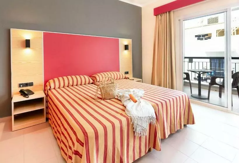 اتاق استاندارد, The Red Hotel Adults Only