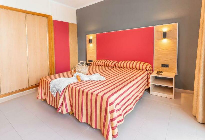 اتاق استاندارد, The Red Hotel Adults Only