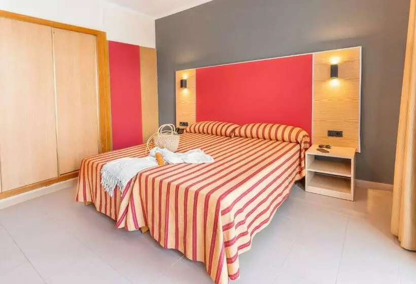 اتاق استاندارد, The Red Hotel Adults Only