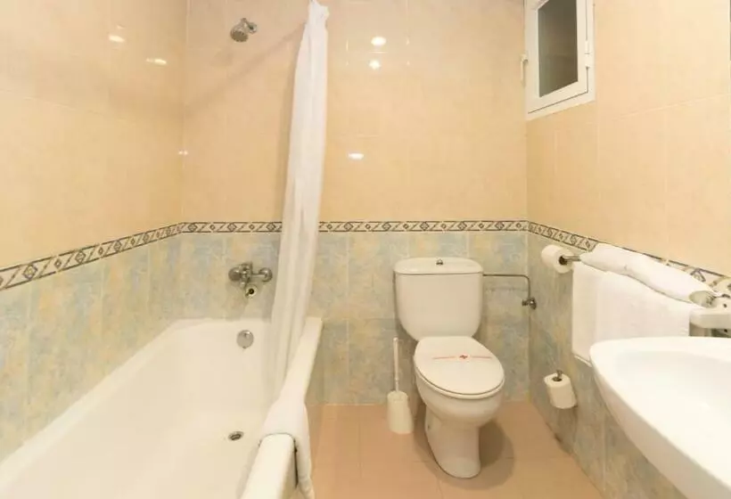 اتاق استاندارد با چشمانداز دریا, The Red Hotel Adults Only
