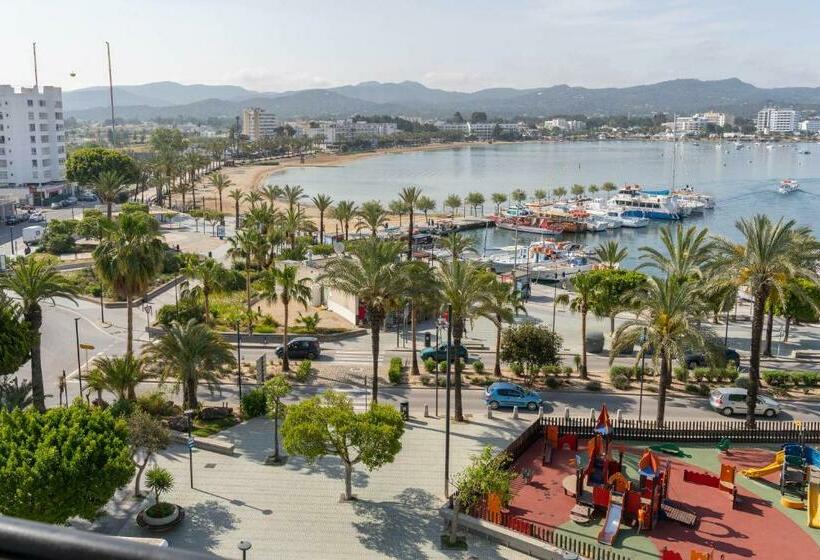 اتاق استاندارد با چشمانداز دریا, The Red Hotel Adults Only