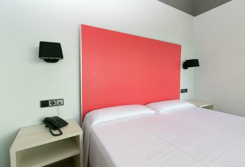 اتاق استاندارد با چشمانداز دریا, The Red Hotel Adults Only