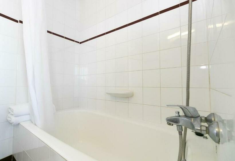 اتاق استاندارد با چشمانداز دریا, The Red Hotel Adults Only