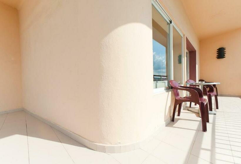 اتاق استاندارد با چشمانداز دریا, The Red Hotel Adults Only