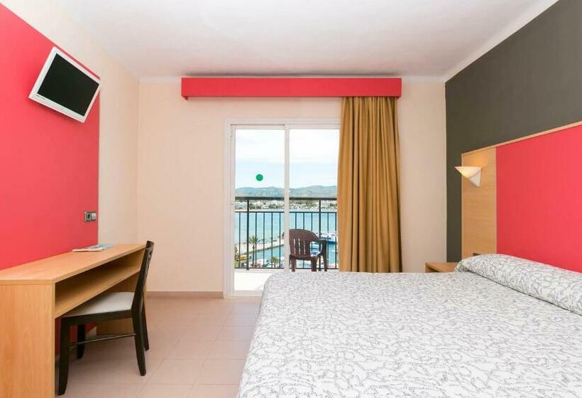 اتاق استاندارد با چشمانداز دریا, The Red Hotel Adults Only