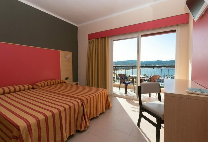 اتاق استاندارد با چشمانداز دریا, The Red Hotel Adults Only