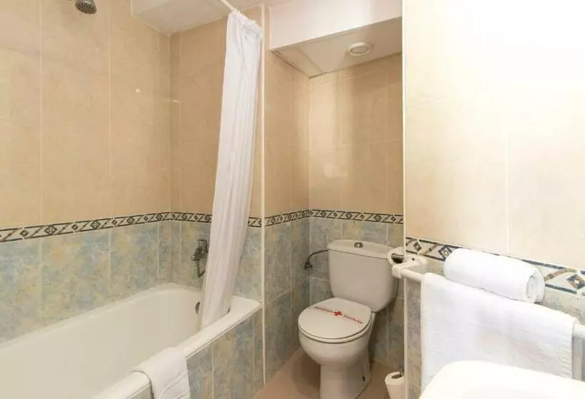 اتاق اکونومی یک تخته, The Red Hotel Adults Only