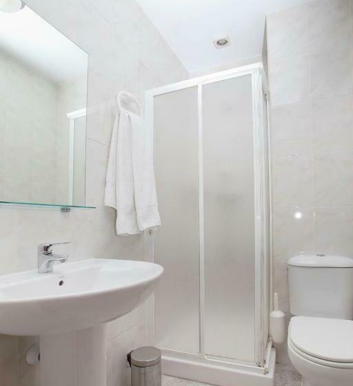 اتاق استاندارد, Hostal Roma