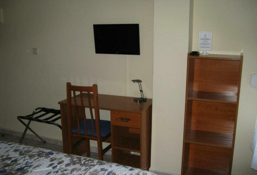 اتاق استاندارد, Hostal Roma