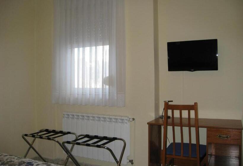 스탠다드 룸, Hostal Roma