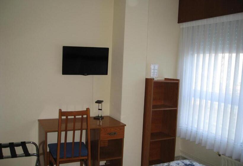 اتاق استاندارد, Hostal Roma