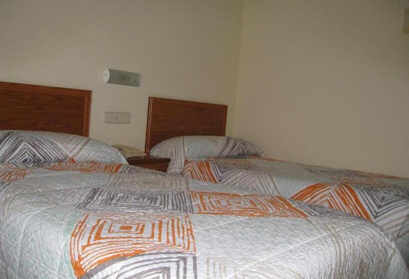 اتاق استاندارد, Hostal Roma