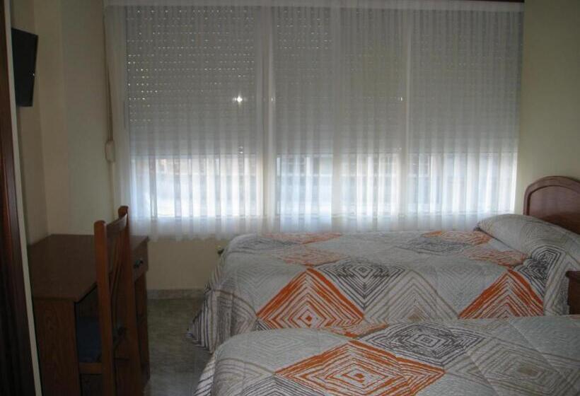 اتاق استاندارد, Hostal Roma