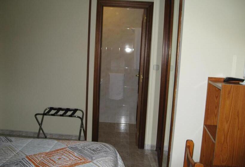 اتاق استاندارد, Hostal Roma