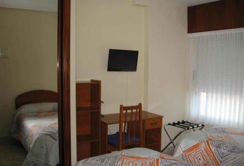 اتاق استاندارد, Hostal Roma