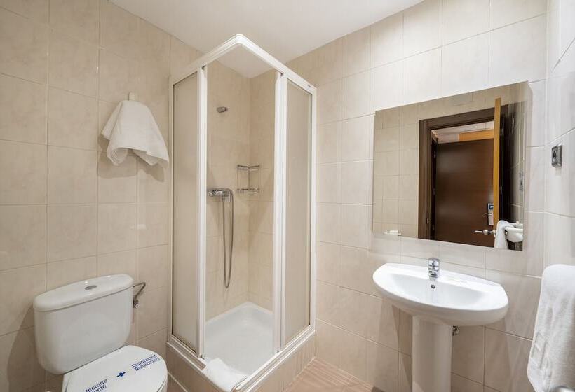 اتاق استاندارد, Hostal Ballesta