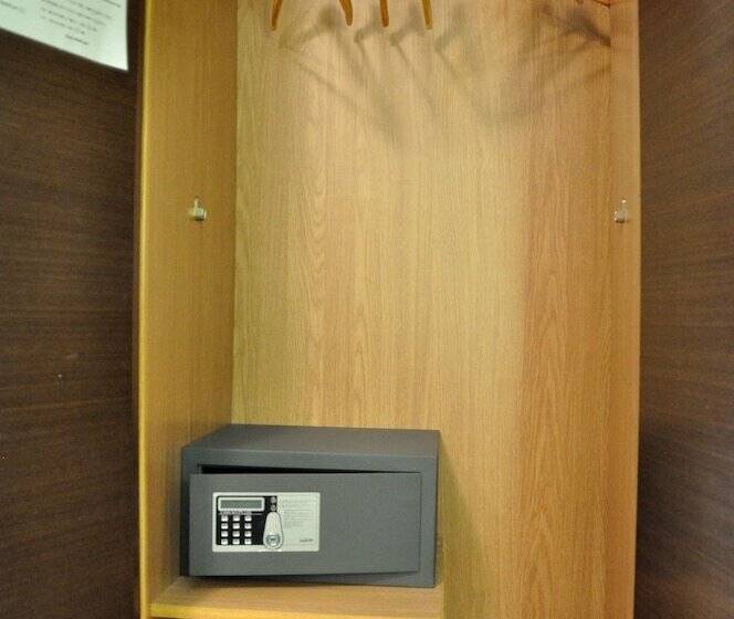 اتاق استاندارد, Hostal Ballesta