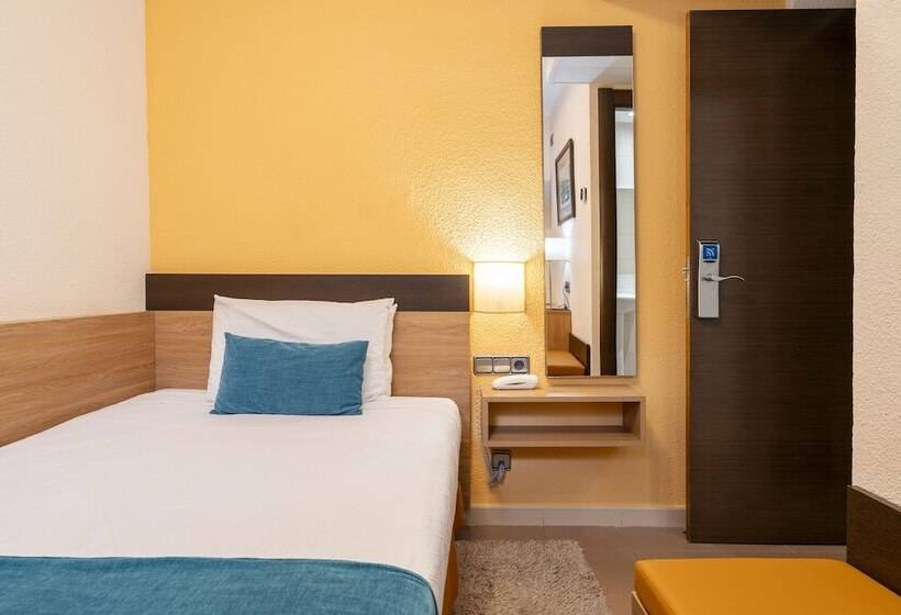 اتاق استاندارد یک نفره, Hostal Ballesta