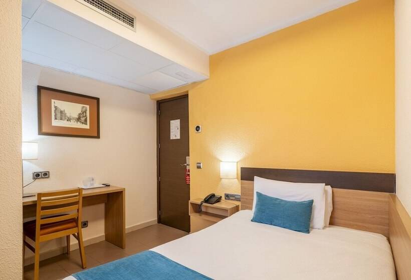 اتاق استاندارد یک نفره, Hostal Ballesta