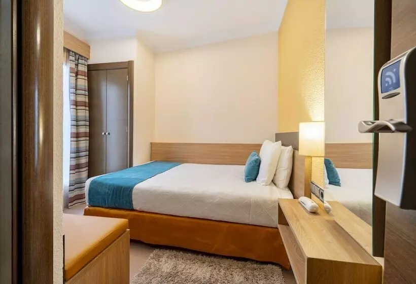 اتاق استاندارد یک نفره, Hostal Ballesta