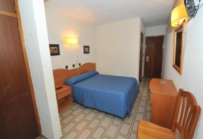 اتاق استاندارد یک نفره, Hostal Goyma I