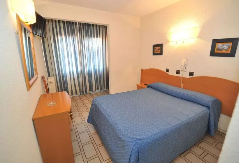 اتاق استاندارد یک نفره, Hostal Goyma I
