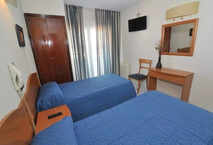اتاق استاندارد یک نفره, Hostal Goyma I