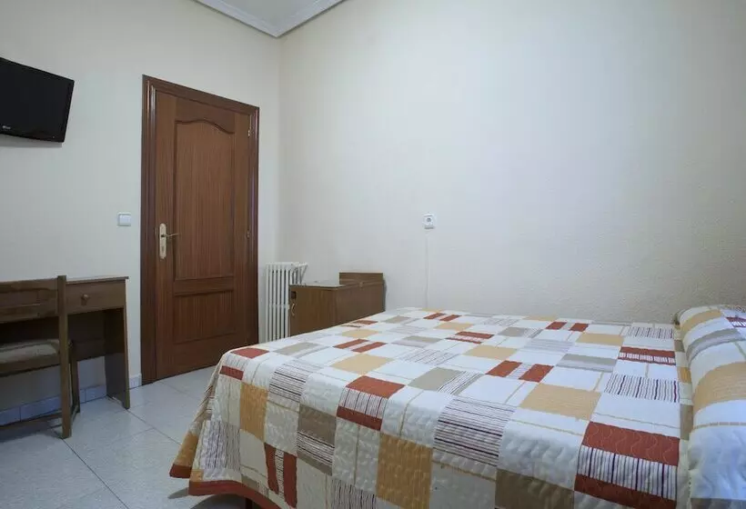 اتاق استاندارد یک نفره, Hostal Maria Luisa