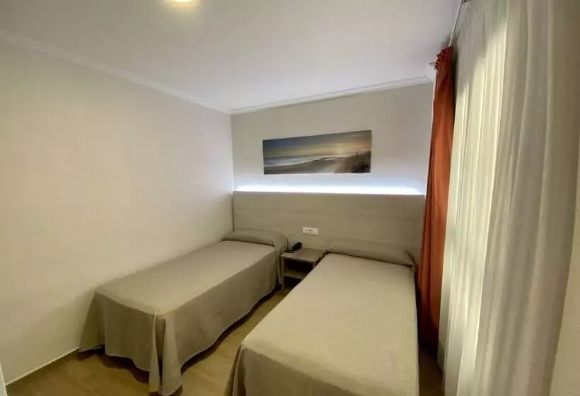 اتاق لوکس, Hostal Pensimar