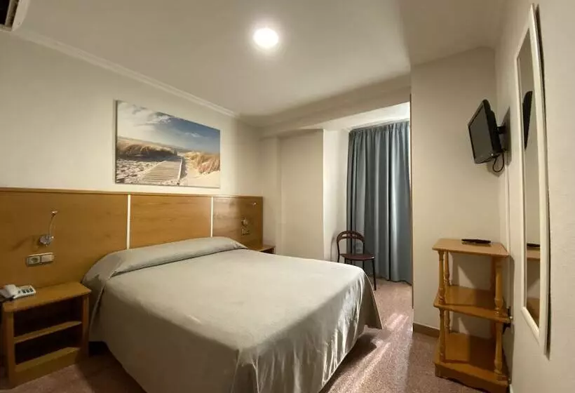 اتاق سوپریور, Hostal Pensimar
