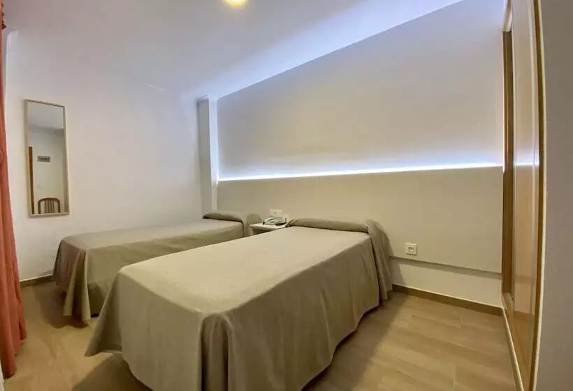 اتاق استاندارد, Hostal Pensimar