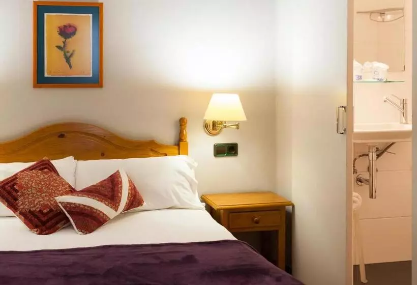 Habitació Estàndard, Hostal Restaurant Roma