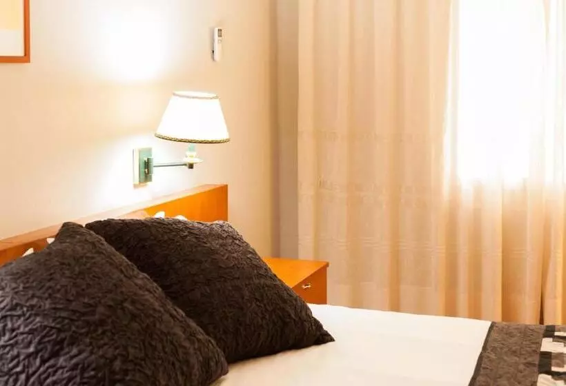 Habitació Estàndard, Hostal Restaurant Roma