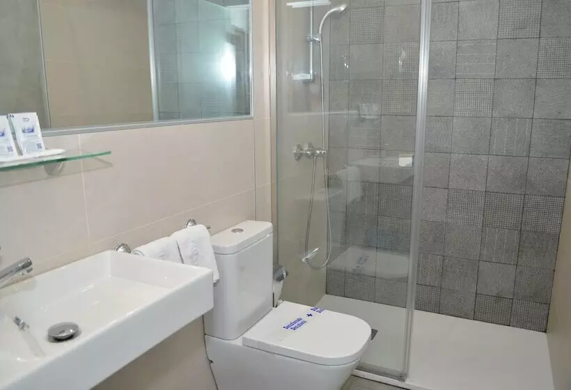 اتاق استاندارد سه نفره, Hostal San Lorenzo
