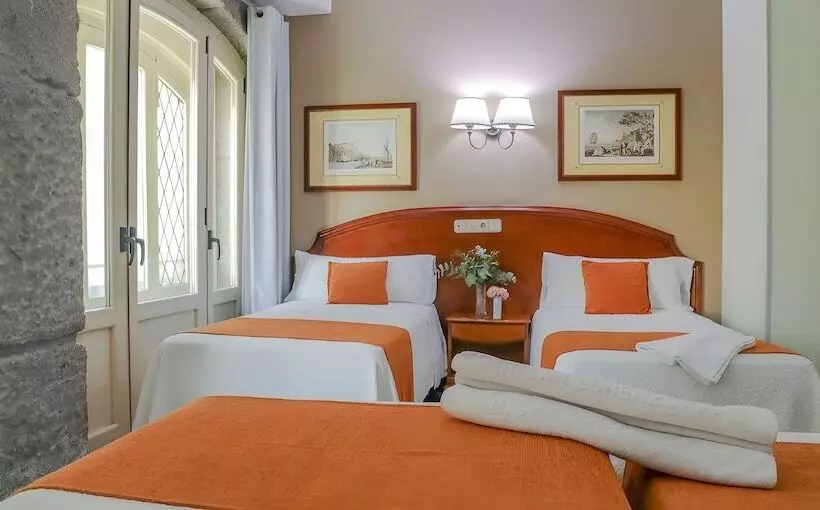 اتاق استاندارد چهار تخته, Hostal San Lorenzo