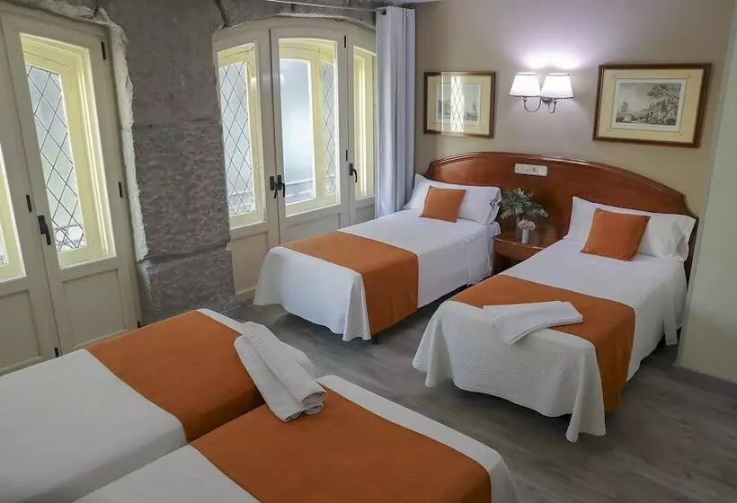 اتاق استاندارد چهار تخته, Hostal San Lorenzo