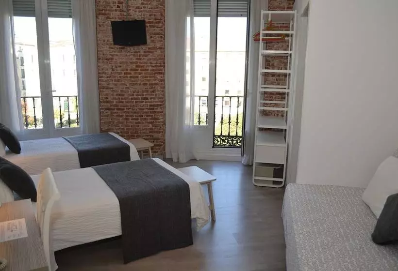 اتاق استاندارد سه نفره, Hostal San Lorenzo