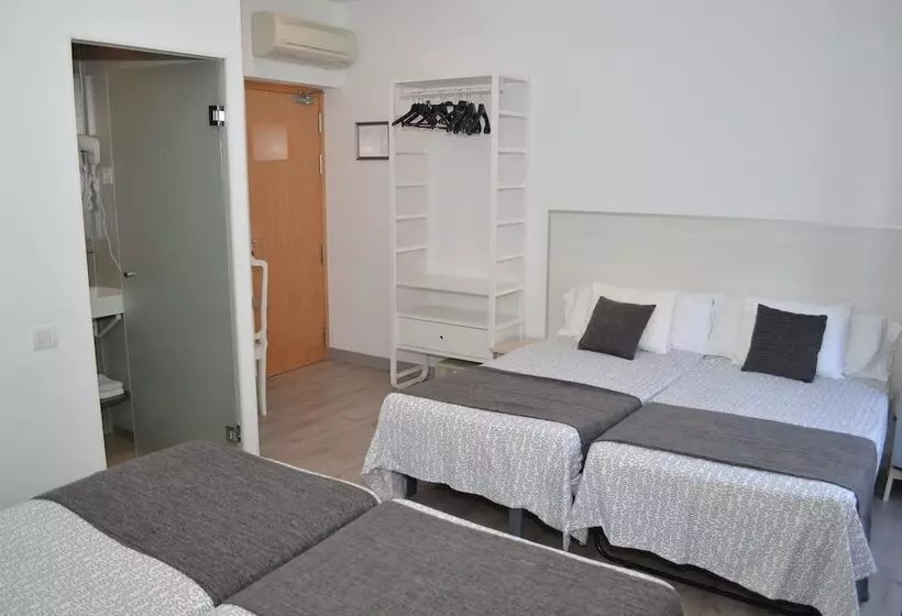 اتاق استاندارد چهار تخته, Hostal San Lorenzo
