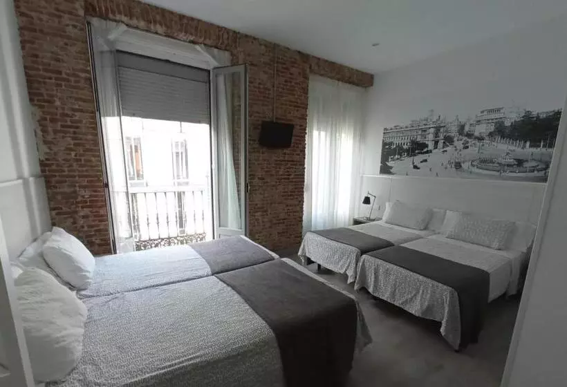اتاق استاندارد چهار تخته, Hostal San Lorenzo