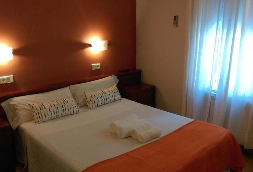 اتاق استاندارد, Hostal Termes