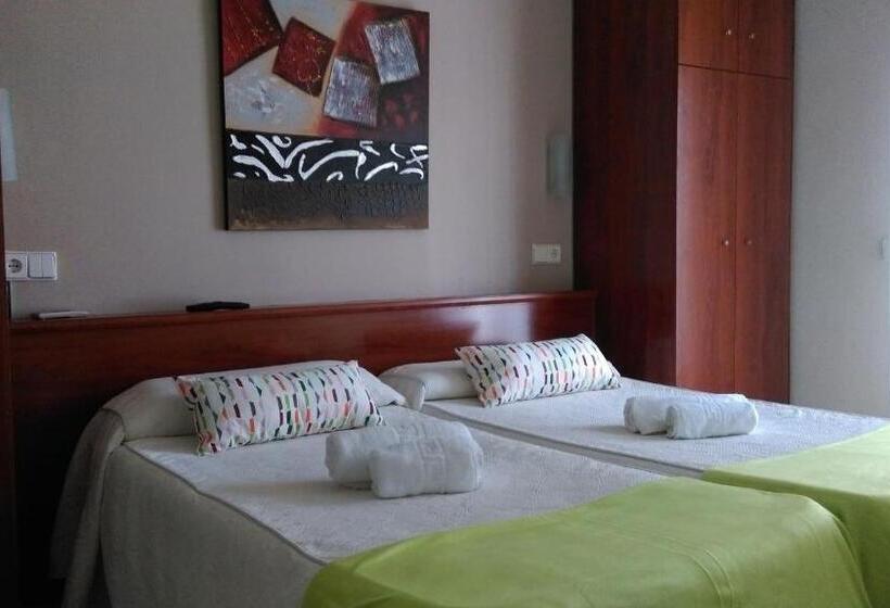 스탠다드 룸, Hostal Termes