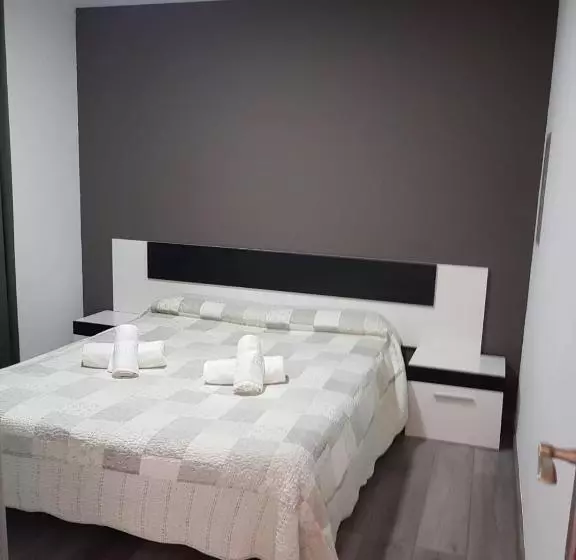 Appartamento 1 Camera da Letto con Terrazza, Hostal Termes