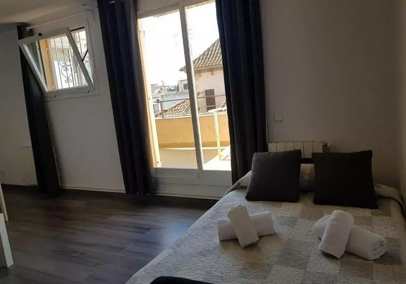 Appartamento 1 Camera da Letto con Terrazza, Hostal Termes