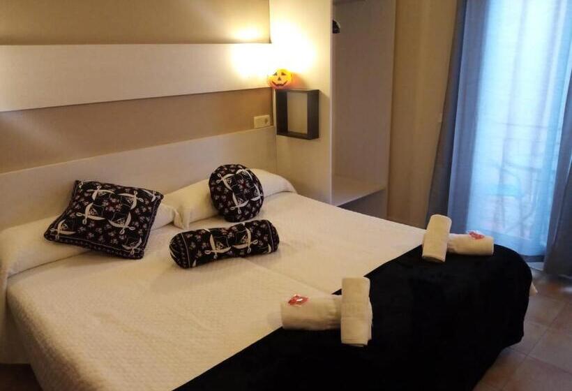 스탠다드 룸, Hostal Termes
