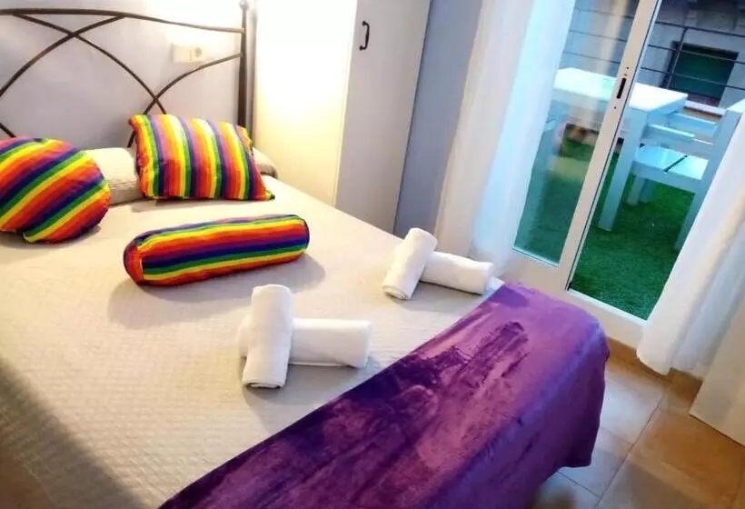 Camera Standard, Hostal Termes