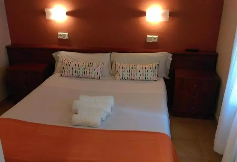Camera Standard, Hostal Termes