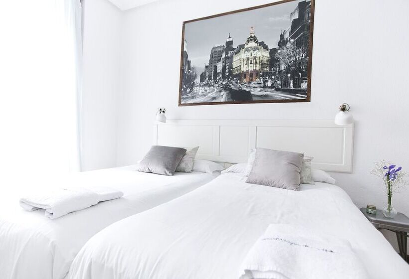 اتاق استاندارد, Vázquez De Mella Gran Vía