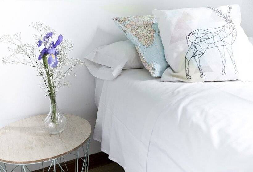 اتاق استاندارد سه نفره, Vázquez De Mella Gran Vía