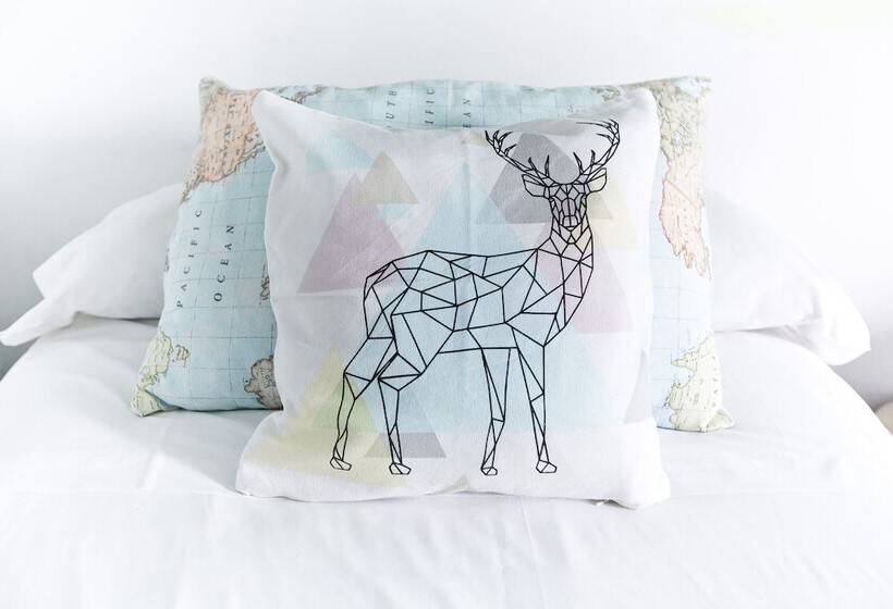 اتاق استاندارد سه نفره, Vázquez De Mella Gran Vía