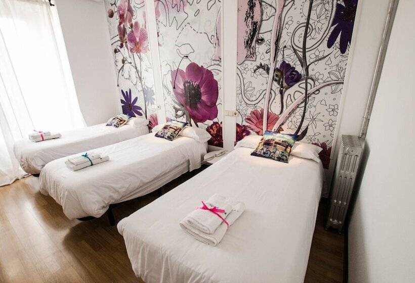 اتاق استاندارد سه نفره, Vázquez De Mella Gran Vía